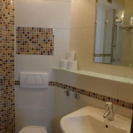 Szucha Apartment Warschau